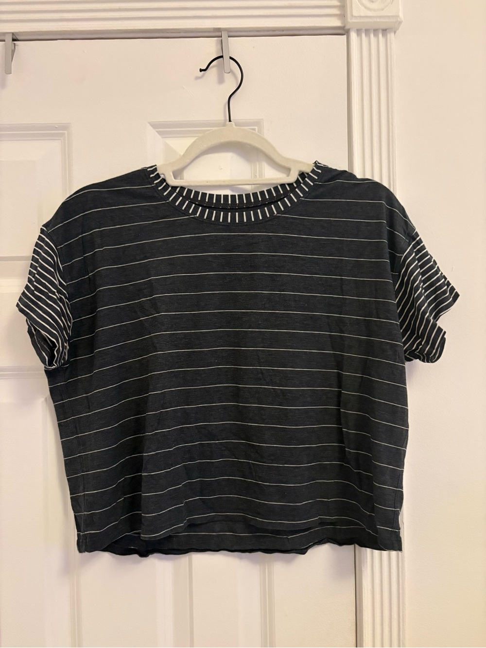 Lululemon Cates Tee Striped Boxy Cropped T-Shirt Size 2